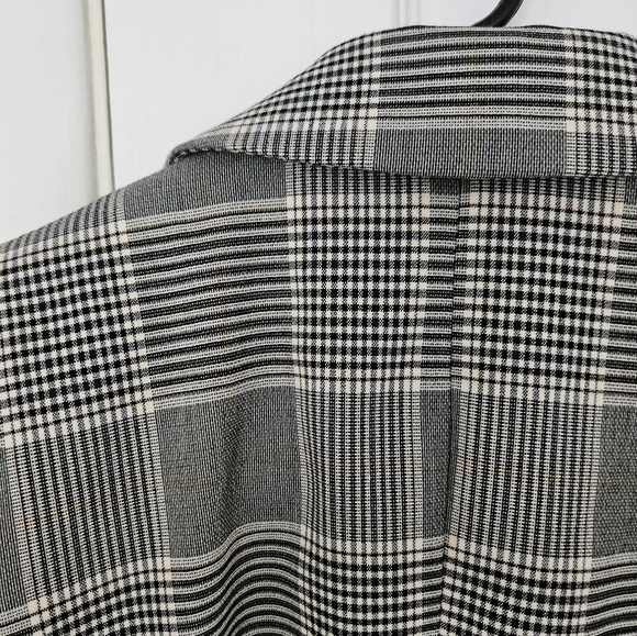 H&M Gray, Black, and White Blazer Buttoned Jacket, Size 0 - Picture 2 of 8